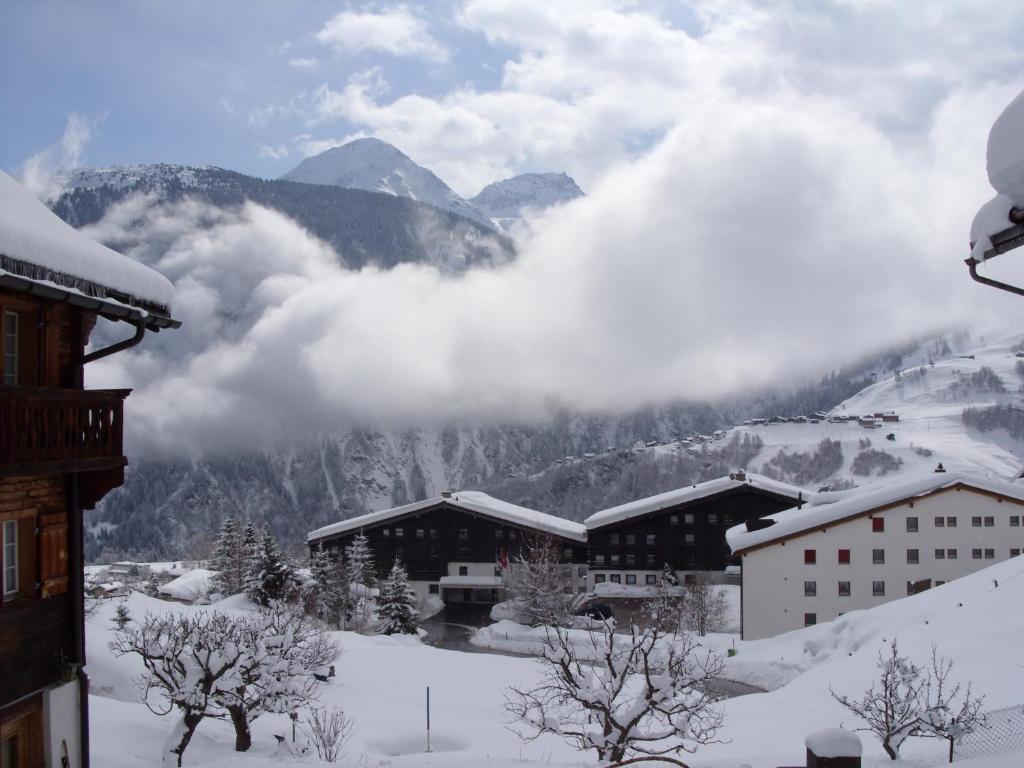 Hotel Pez Ault Disentis Zewnętrze zdjęcie