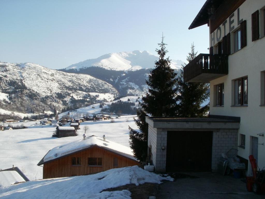 Hotel Pez Ault Disentis Zewnętrze zdjęcie